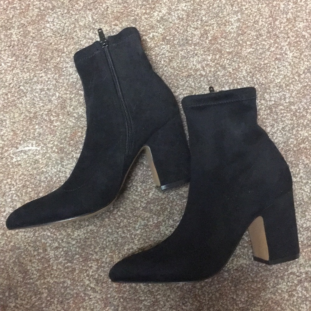 Steve Madden Shock Boots New 100% without tag