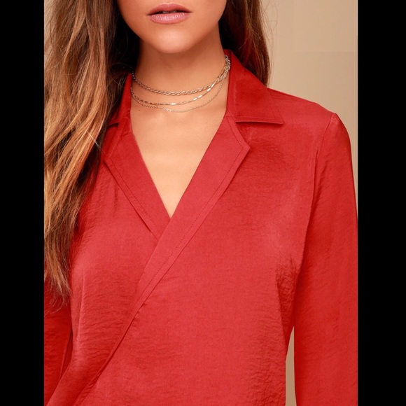 ❤️ Lulu's Down to Business Top ❤️ - Picture 3 of 4