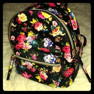 Tshirt & Jeans Floral Backpack Purse