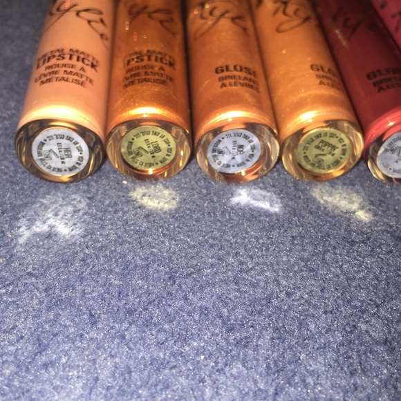 Kylie Cosmetics Limited Edition Matte, Metal Gloss - Picture 2 of 8