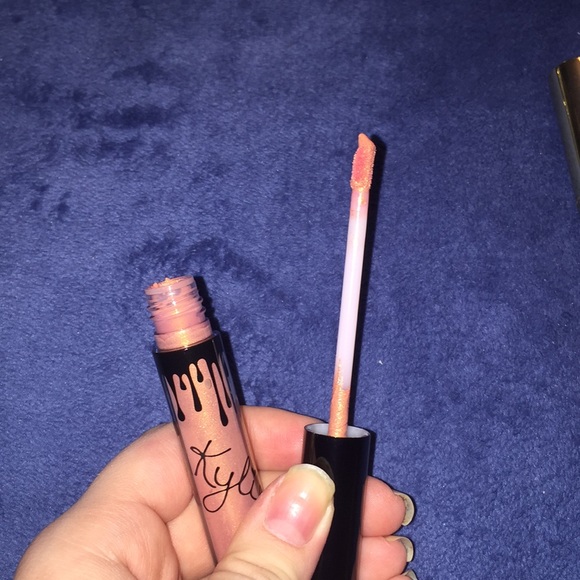Kylie Cosmetics Limited Edition Matte, Metal Gloss - Picture 4 of 8