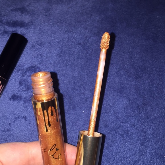 Kylie Cosmetics Limited Edition Matte, Metal Gloss - Picture 5 of 8