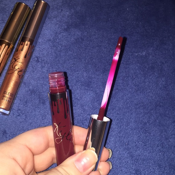 Kylie Cosmetics Limited Edition Matte, Metal Gloss - Picture 7 of 8