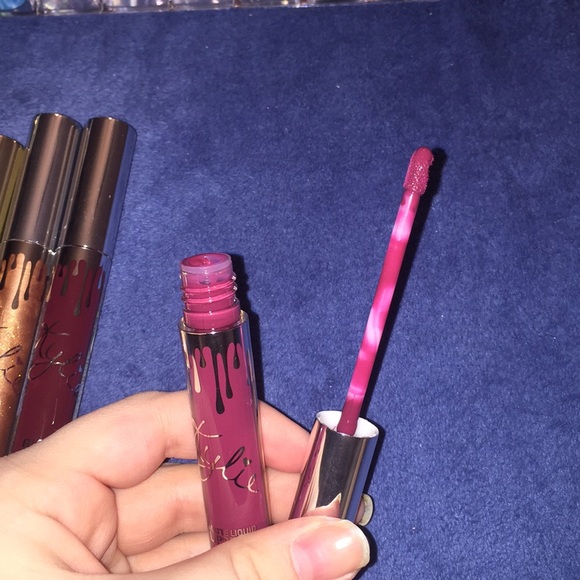 Kylie Cosmetics Limited Edition Matte, Metal Gloss - Picture 8 of 8