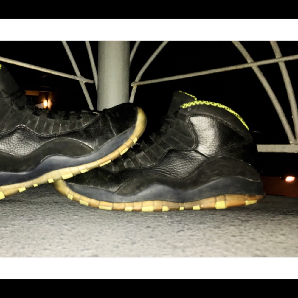 Air Jordan Retro 10 "Venom" - Men 11.5