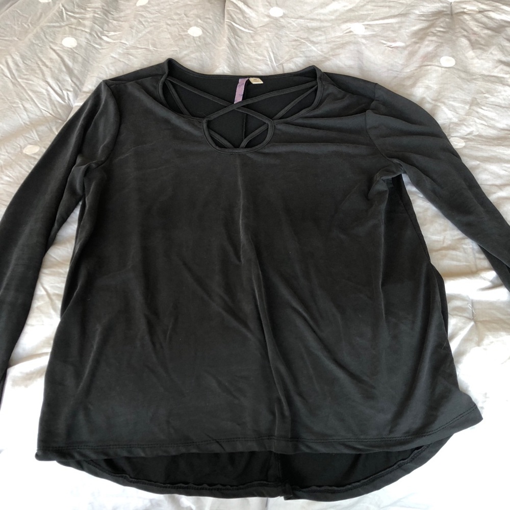 Alya Long Sleeve top