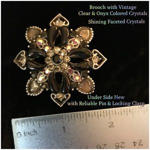 Free Option: Aurora Borealis Brooch with Hearts