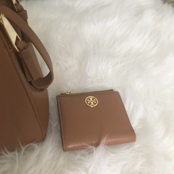 Tory Burch Handbags - NWOT Tory Burch Mini Leather Wallet