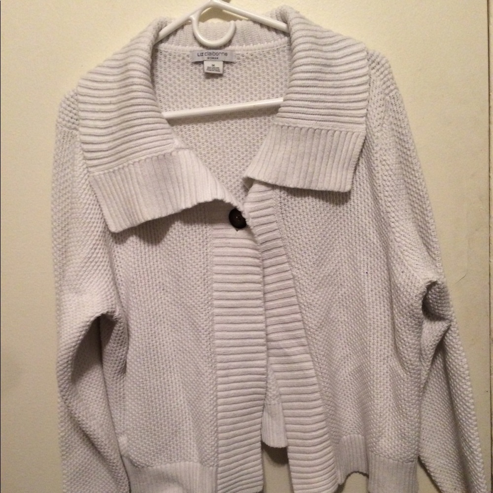 LIZ CLAIBORNE WOMAN SWEATER