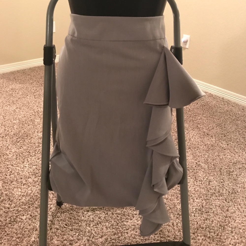 Forever 21 Gray Pencil Skirt