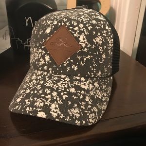 Trucker hat