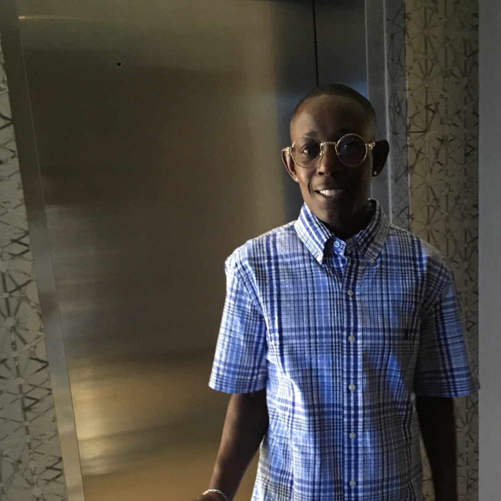 Meet your Posher, Felicia