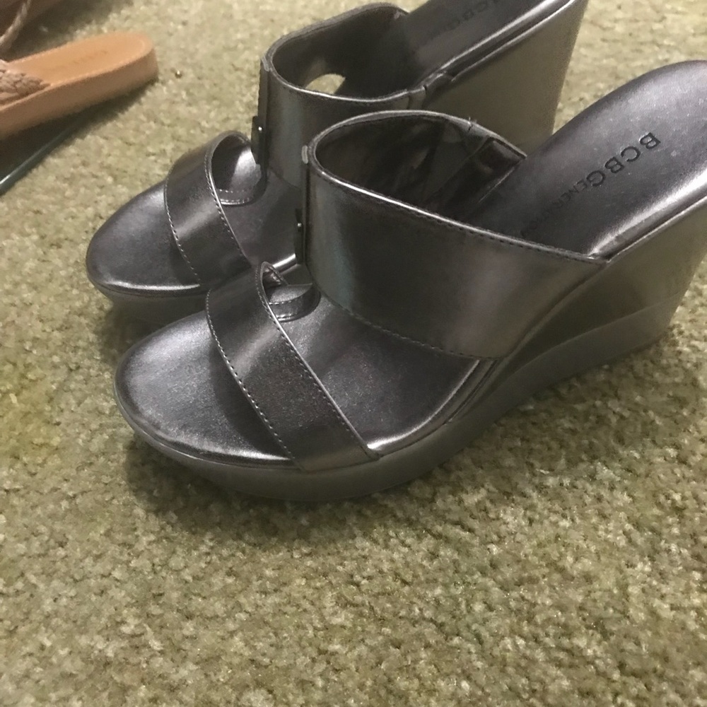 Heels - Picture 3 of 4