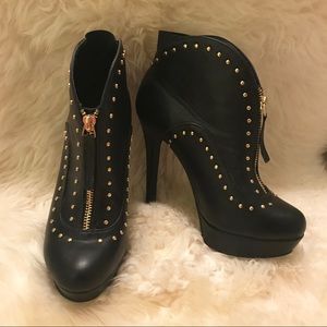 JUSTFAB women’s black zip booties w/ gold studs