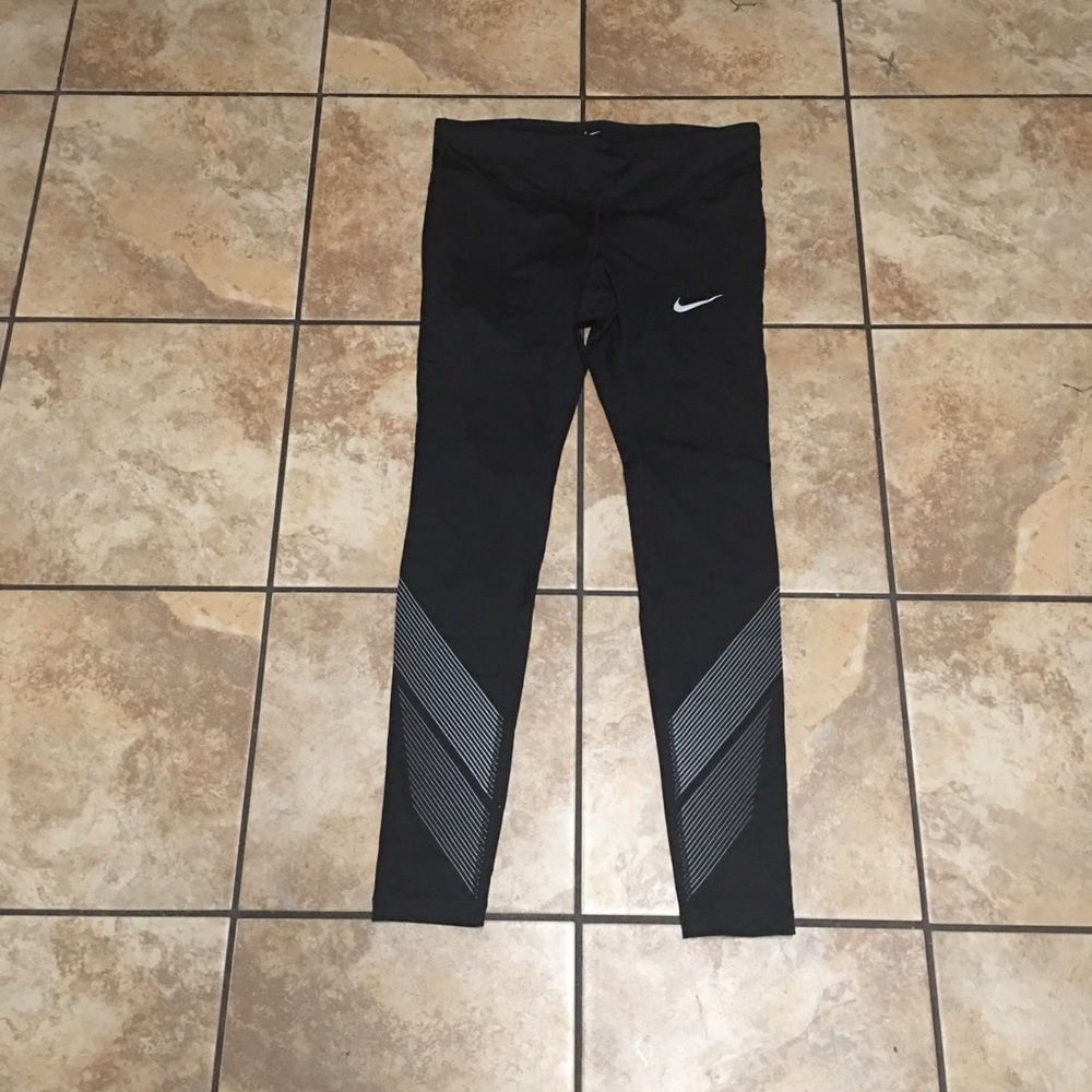 NWT Nike sportswear reflective tights