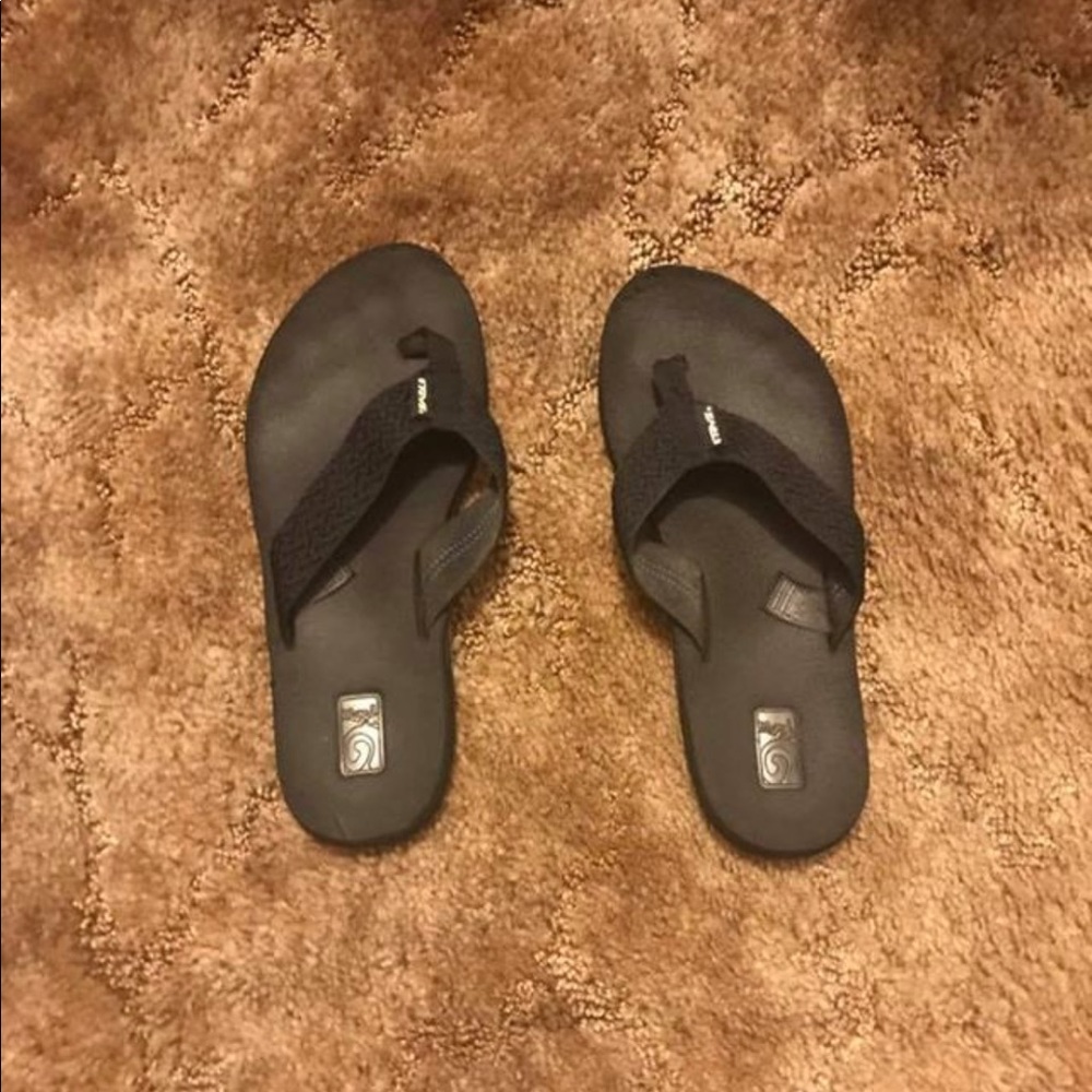 Black Teva FlipFlops