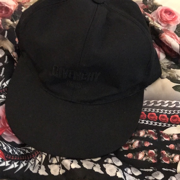 Authentic givenchy hat
