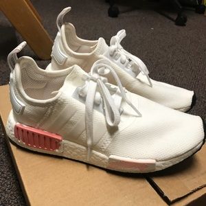 nmd r1 white rose