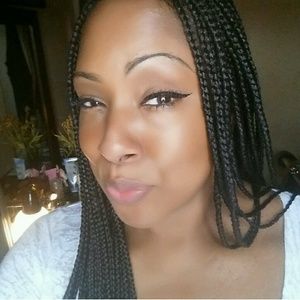 Meet your Posher, Kiyafa