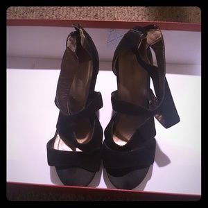 Black/bronze wedges