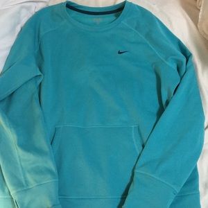 Nike therma fit pullover