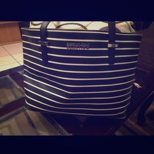 Kenneth reaction purse