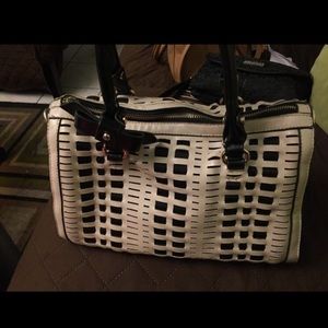 A beautiful MMS purse