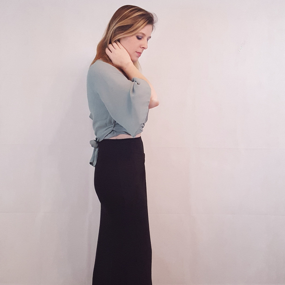 Dusty mint criss cross crop - Picture 2 of 5