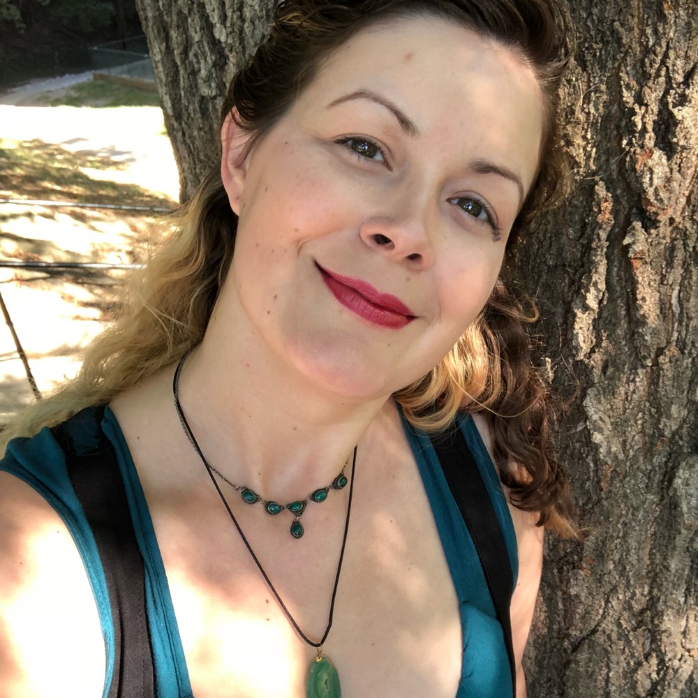 Meet your Posher, Jennifer