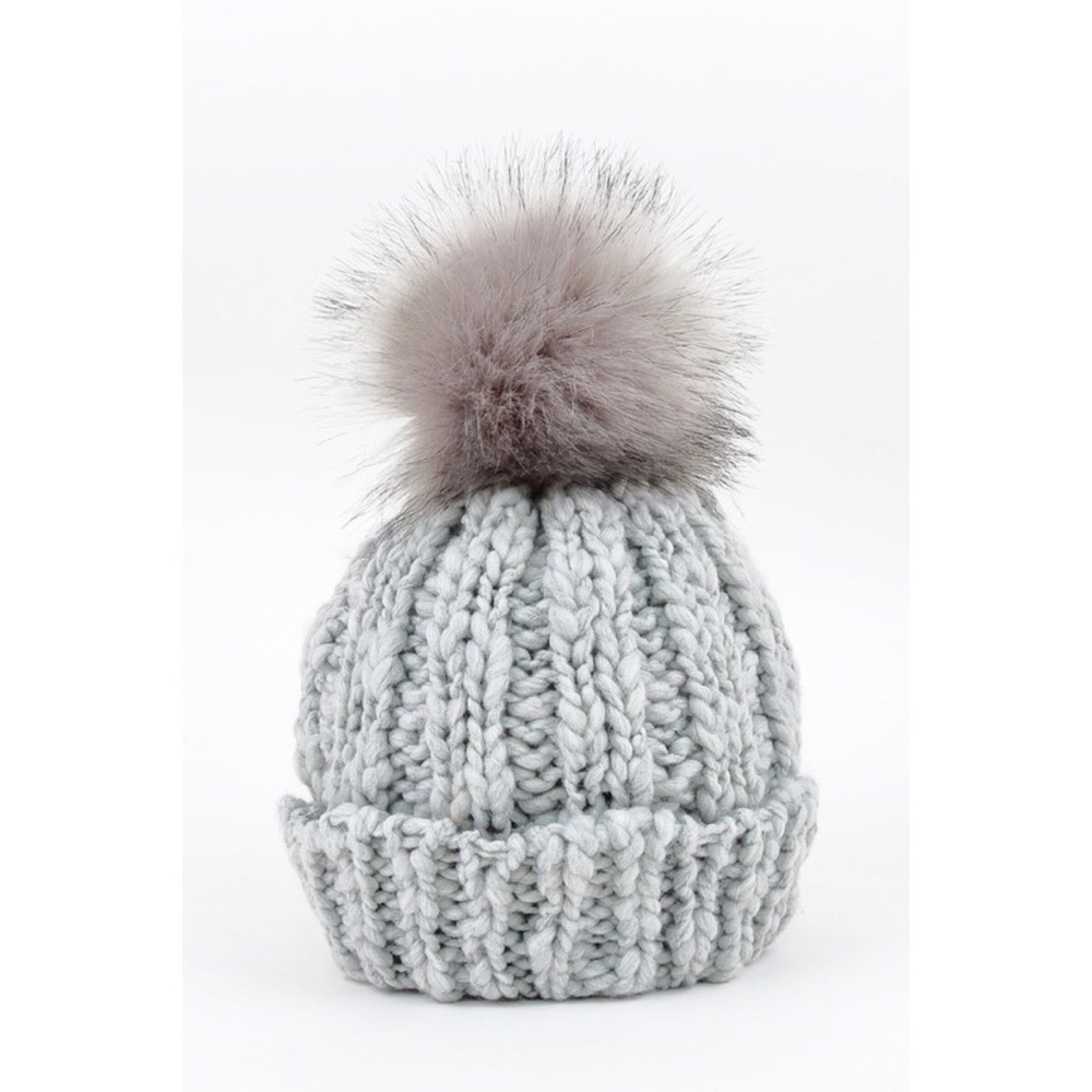 LAST ONE! Pom Hat-Peach - Picture 3 of 5