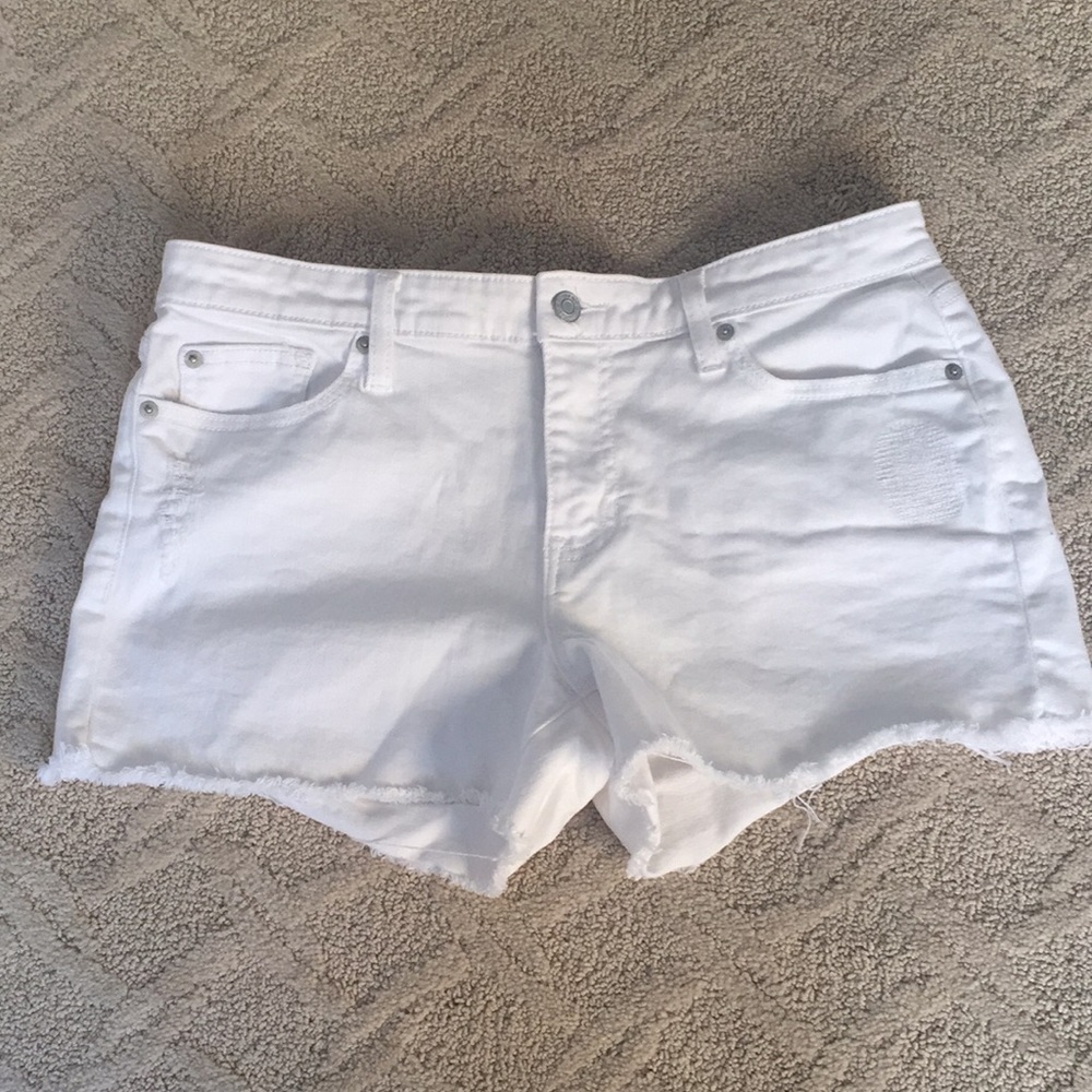 White Gap Shorts