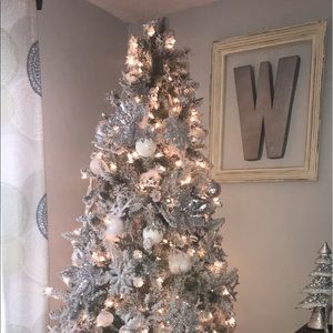 Meet your Posher, Raven