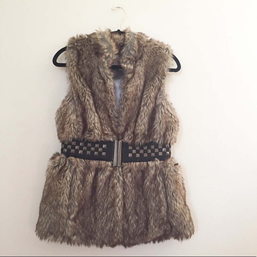 Romeo & Juliet Fur vest.
