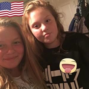 Meet your Posher, Ella