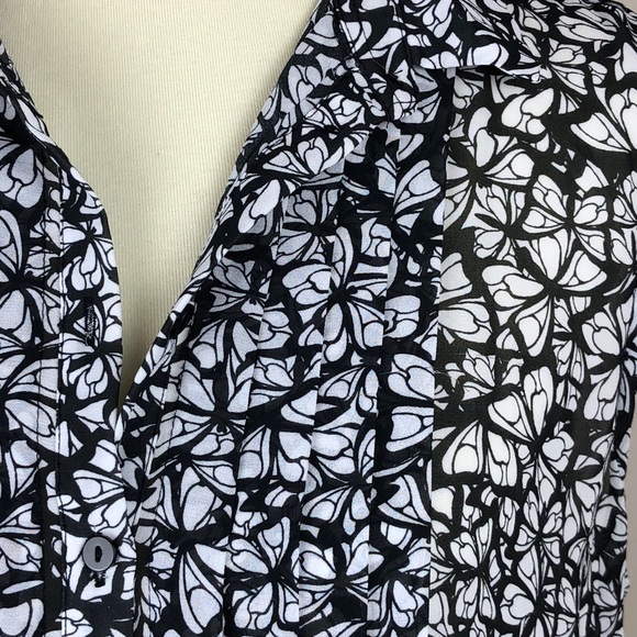 H&M+ Print Button Front Sleeveless Blouse - Picture 3 of 8