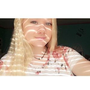 Meet your Posher, Violet