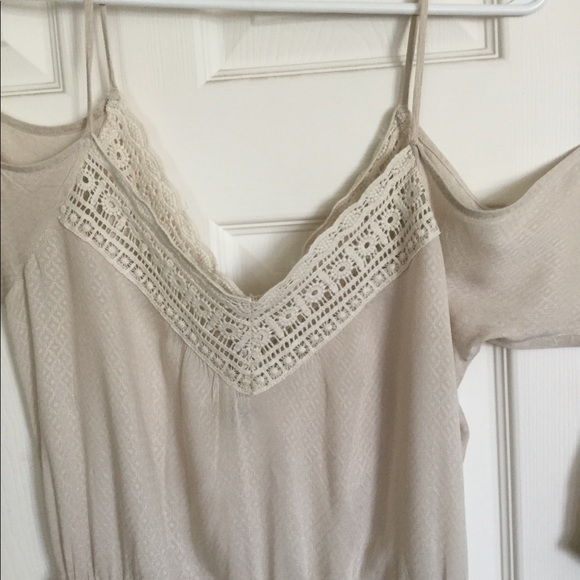 Romper - Picture 2 of 4