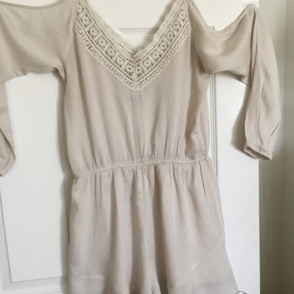 Romper - Picture 4 of 4