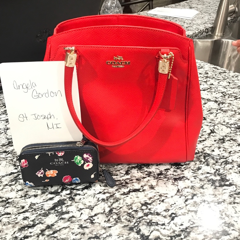 COACH Minetta Crossbody & mini floral wallet