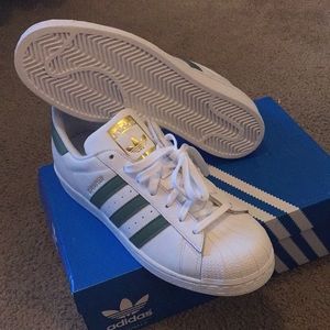TODAY ONLY!🎁ADIDAS SUPERSTAR SHOES