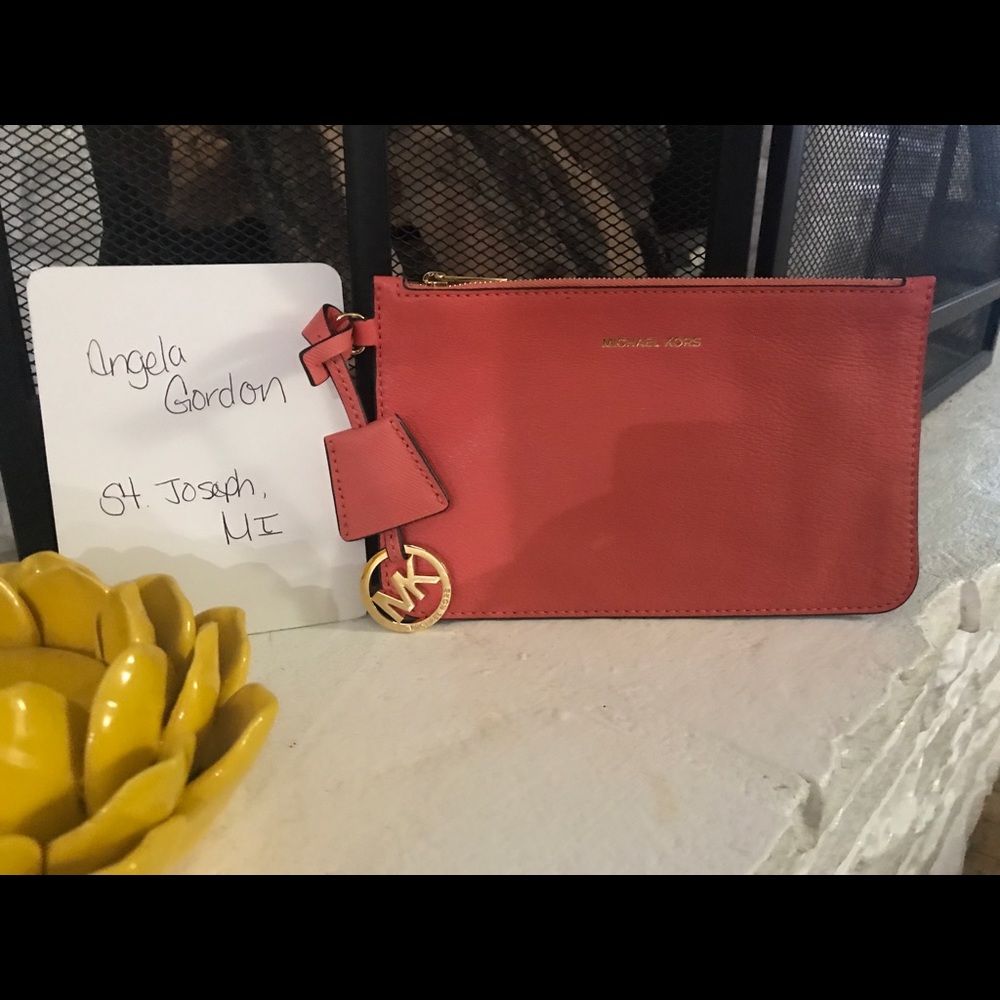 MICHEAL KORS Mercer zip clutch