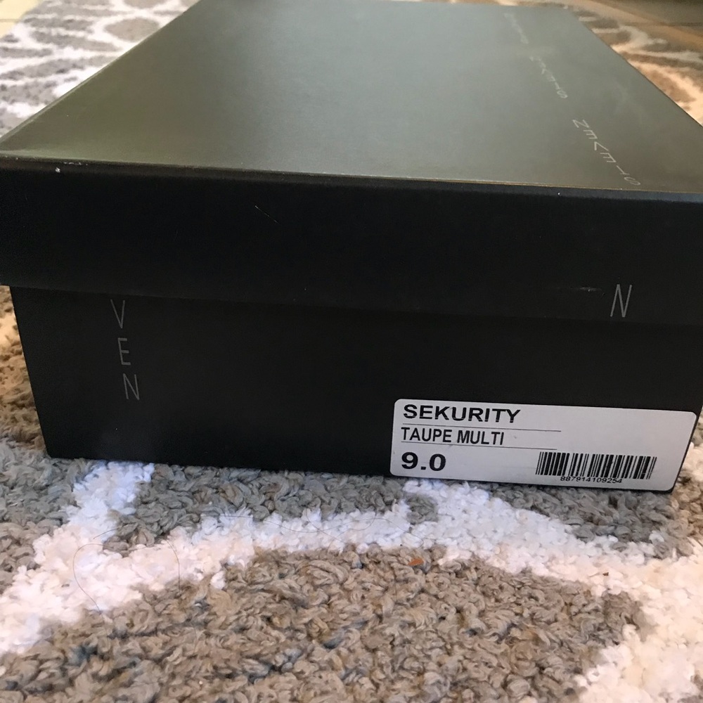 STEVEN by Steve Madden “SEKURUTY” pointy wedges