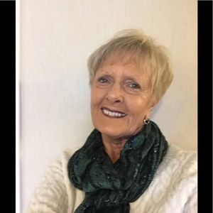 Meet your Posher, Dee