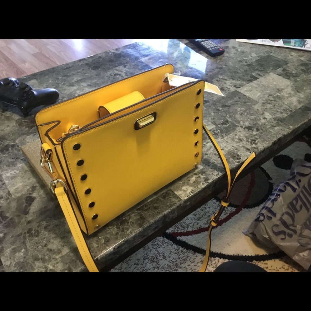 Brand new Michael Kors Crossbody