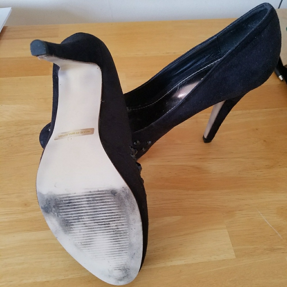 Shoes - Picture 2 of 5