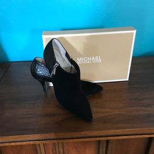 Michael Kors Black Booties!!