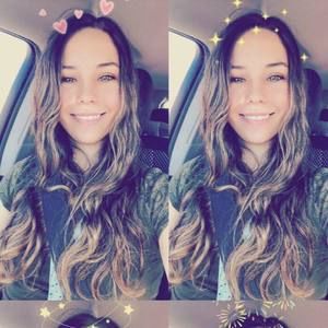 Meet your Posher, Caitlin