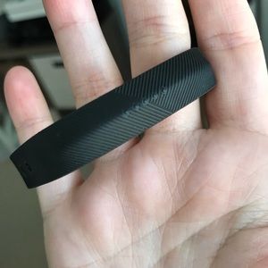 GENTLY USED Fitbit Flex 2 with charging cable