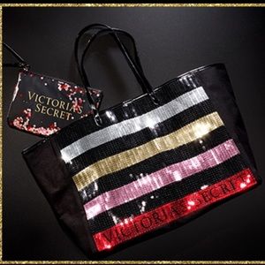 BRAND NEW VS BLACK FRIDAY HOLIDAY TOTE!