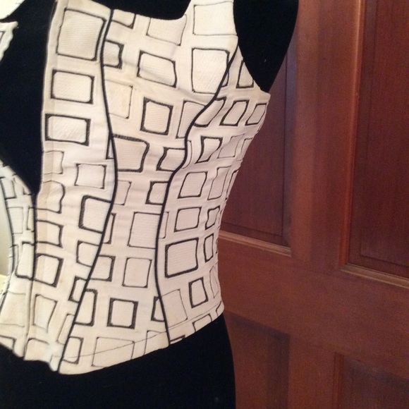 French Vest - Picture 2 of 2